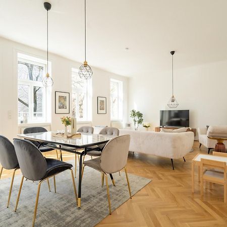 4Ty3 Apartments - Spacious Apartment In The Heart Of The 8Th District Is Calling ウィーン エクステリア 写真