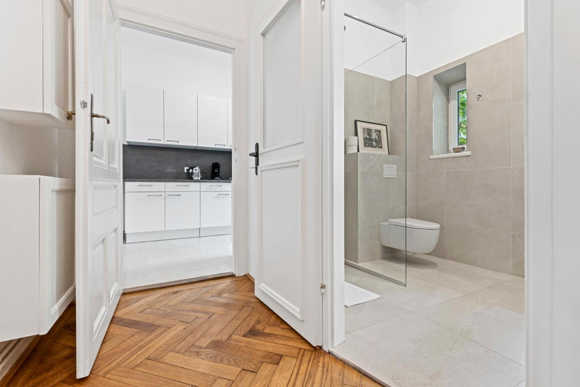 4Ty3 Apartments - Spacious Apartment In The Heart Of The 8Th District Is Calling ウィーン エクステリア 写真